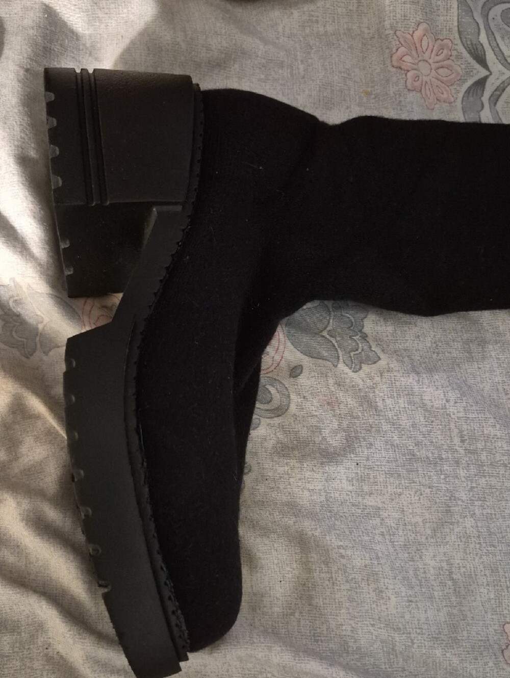 Black Over-the-Knee Chunky Heel Boot - Picture 4 of 8